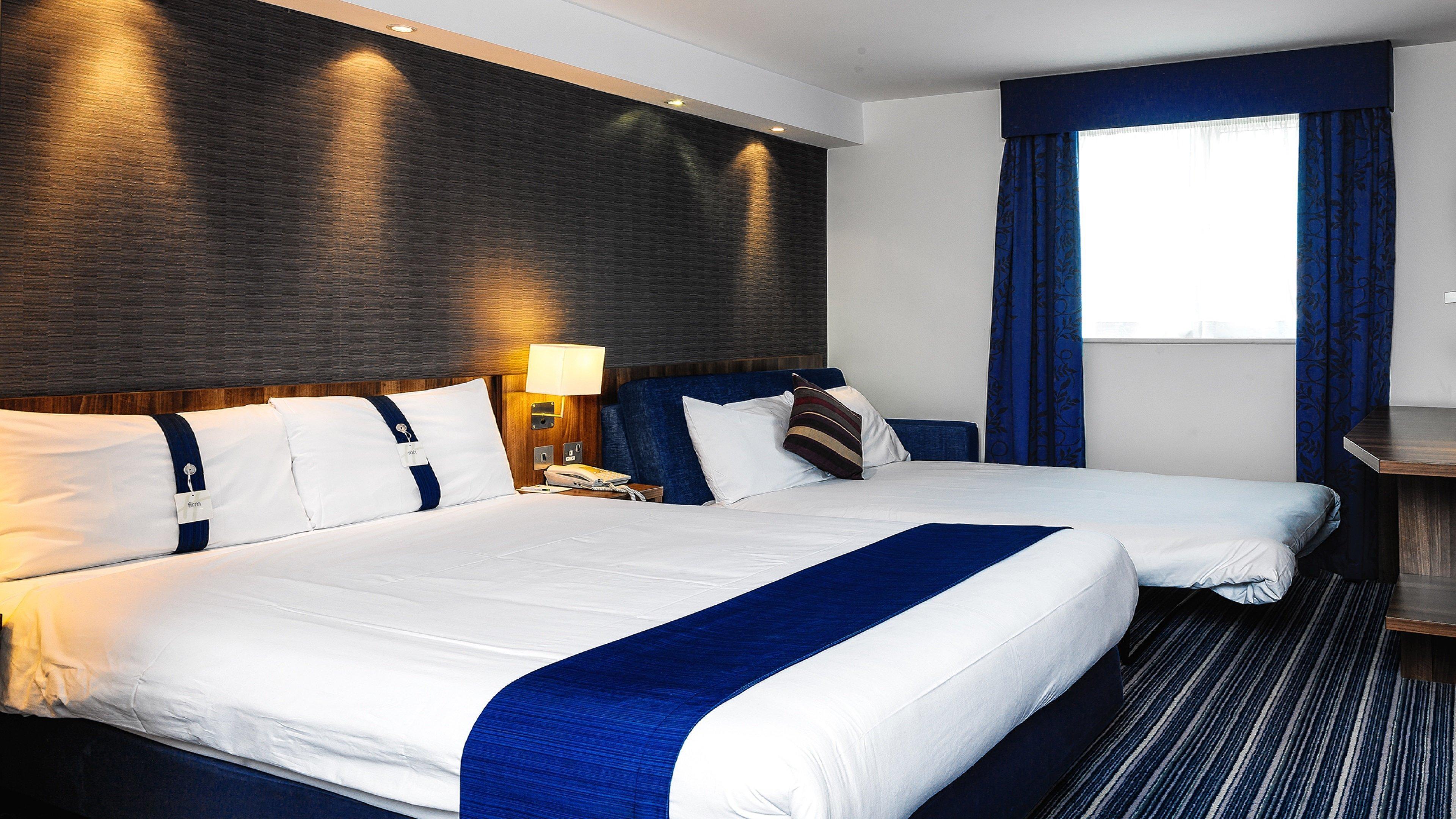 Holiday Inn Express Glenrothes By Ihg Екстер'єр фото