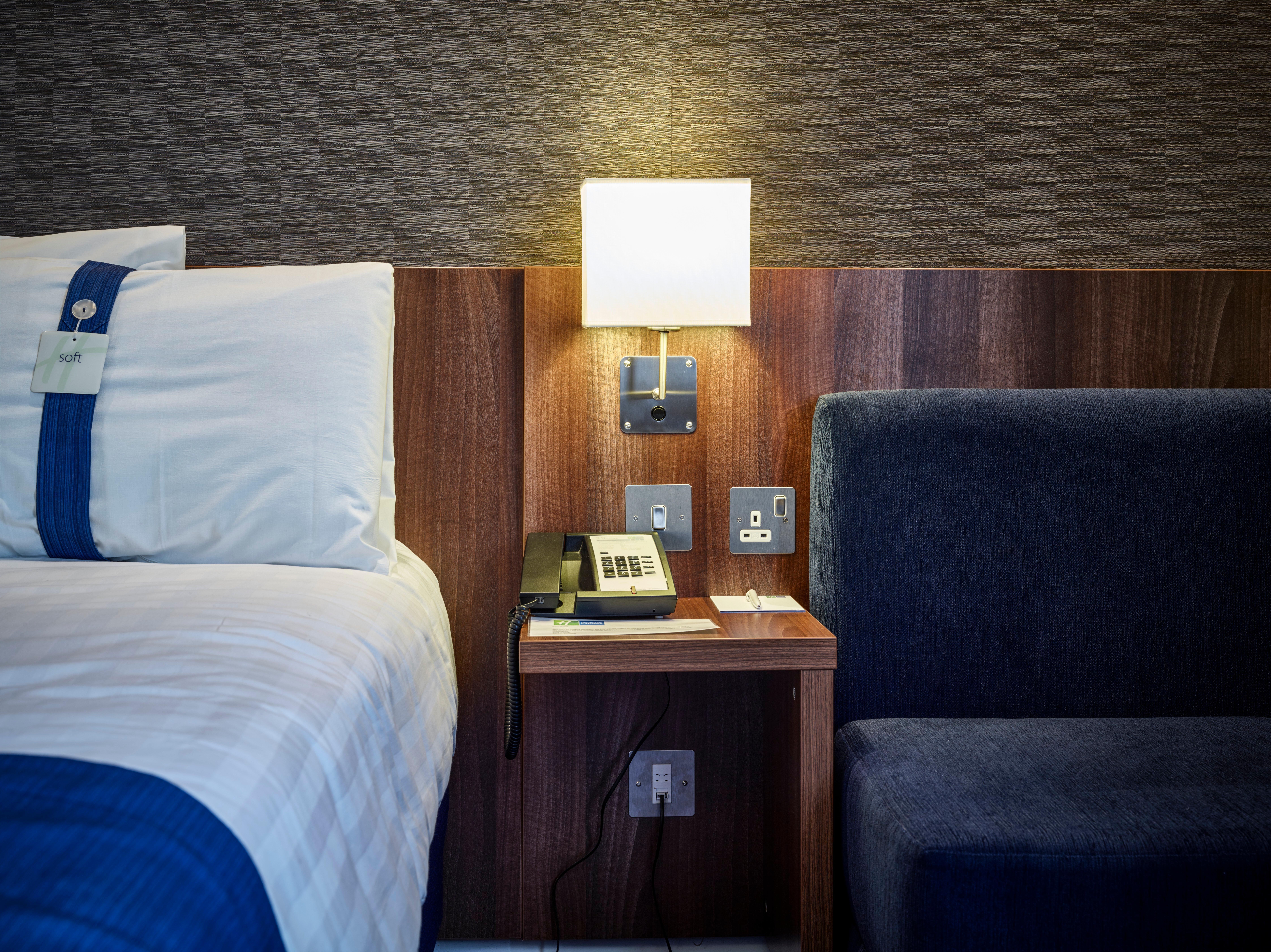 Holiday Inn Express Glenrothes By Ihg Екстер'єр фото