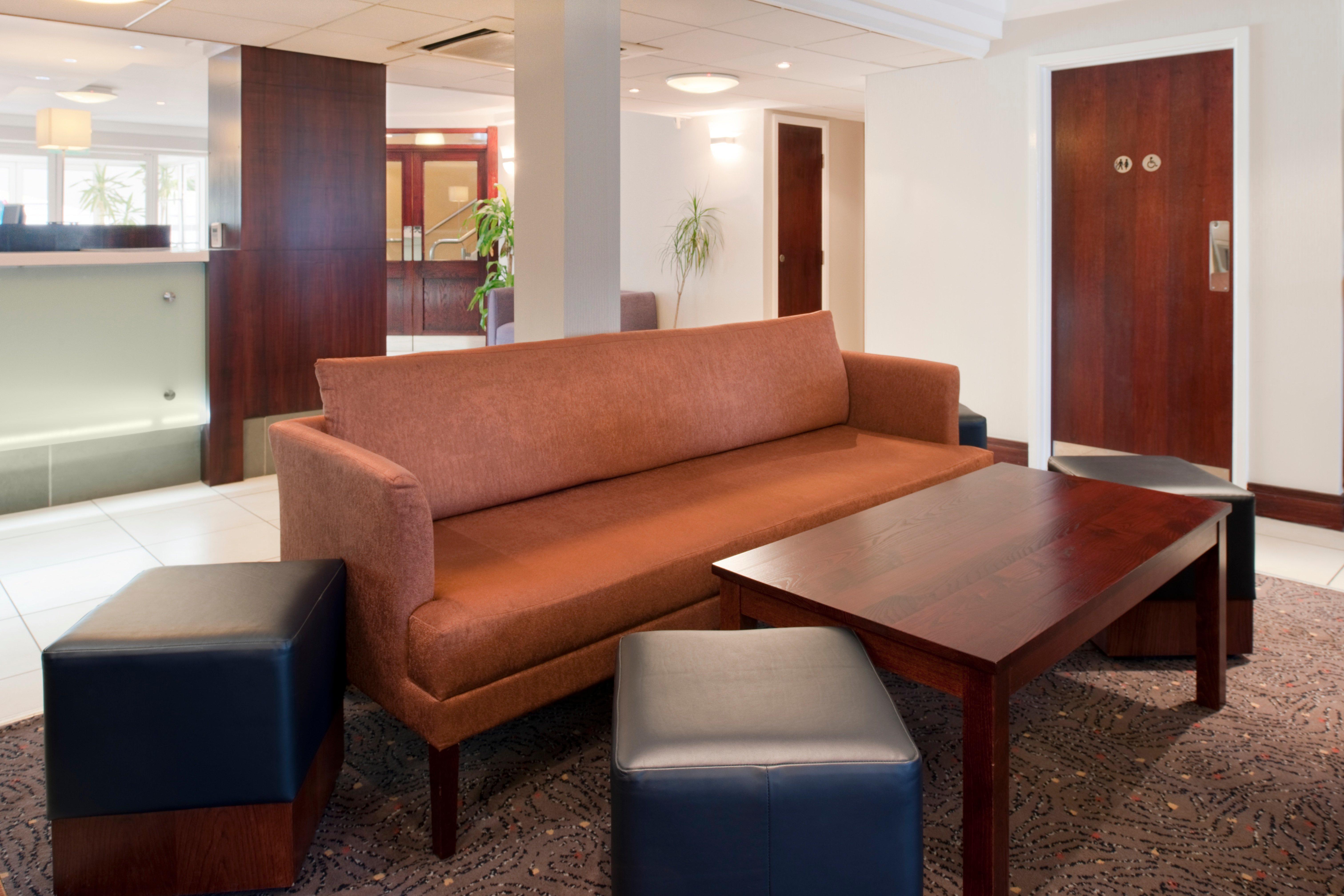Holiday Inn Express Glenrothes By Ihg Екстер'єр фото