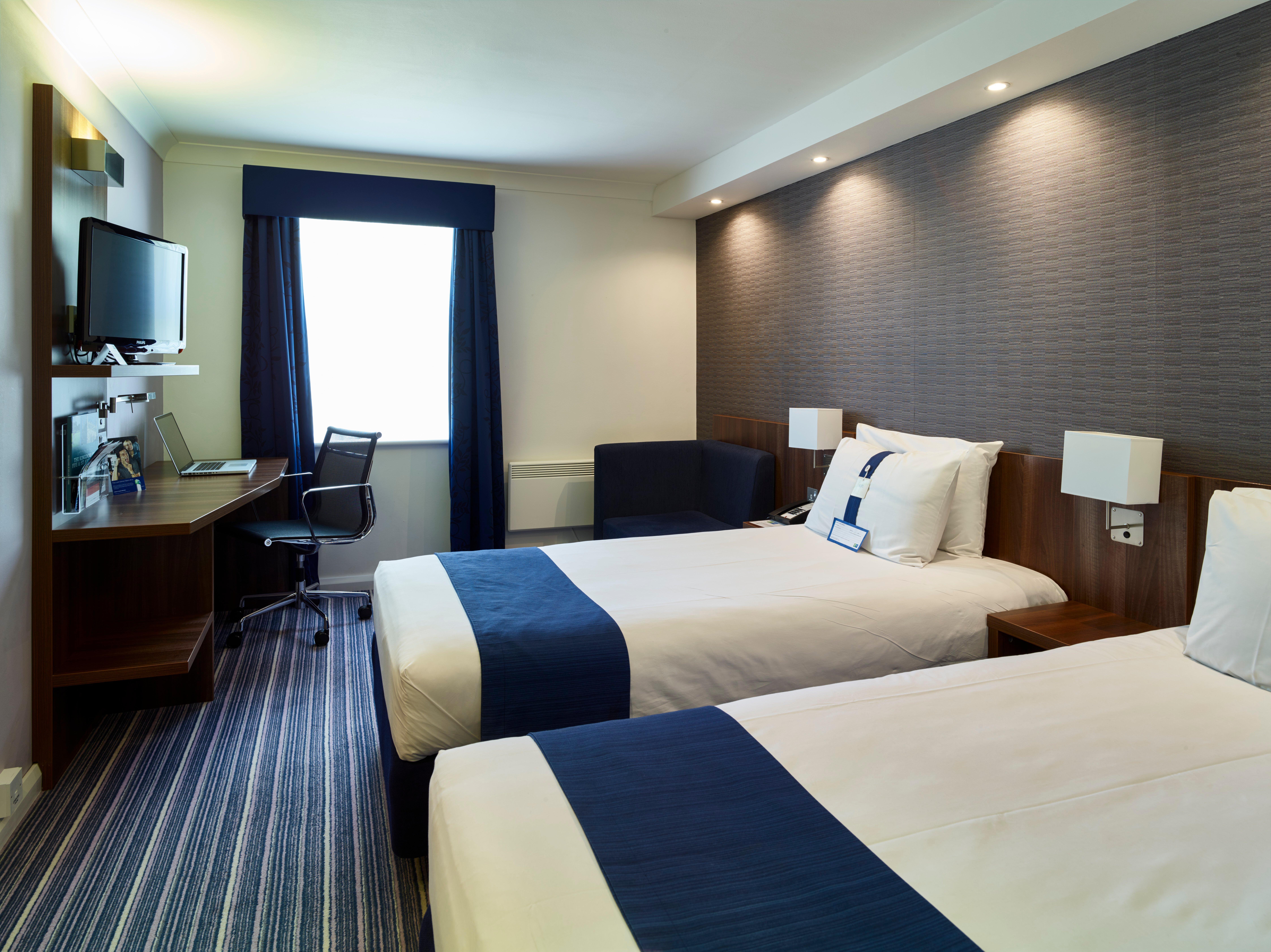Holiday Inn Express Glenrothes By Ihg Екстер'єр фото