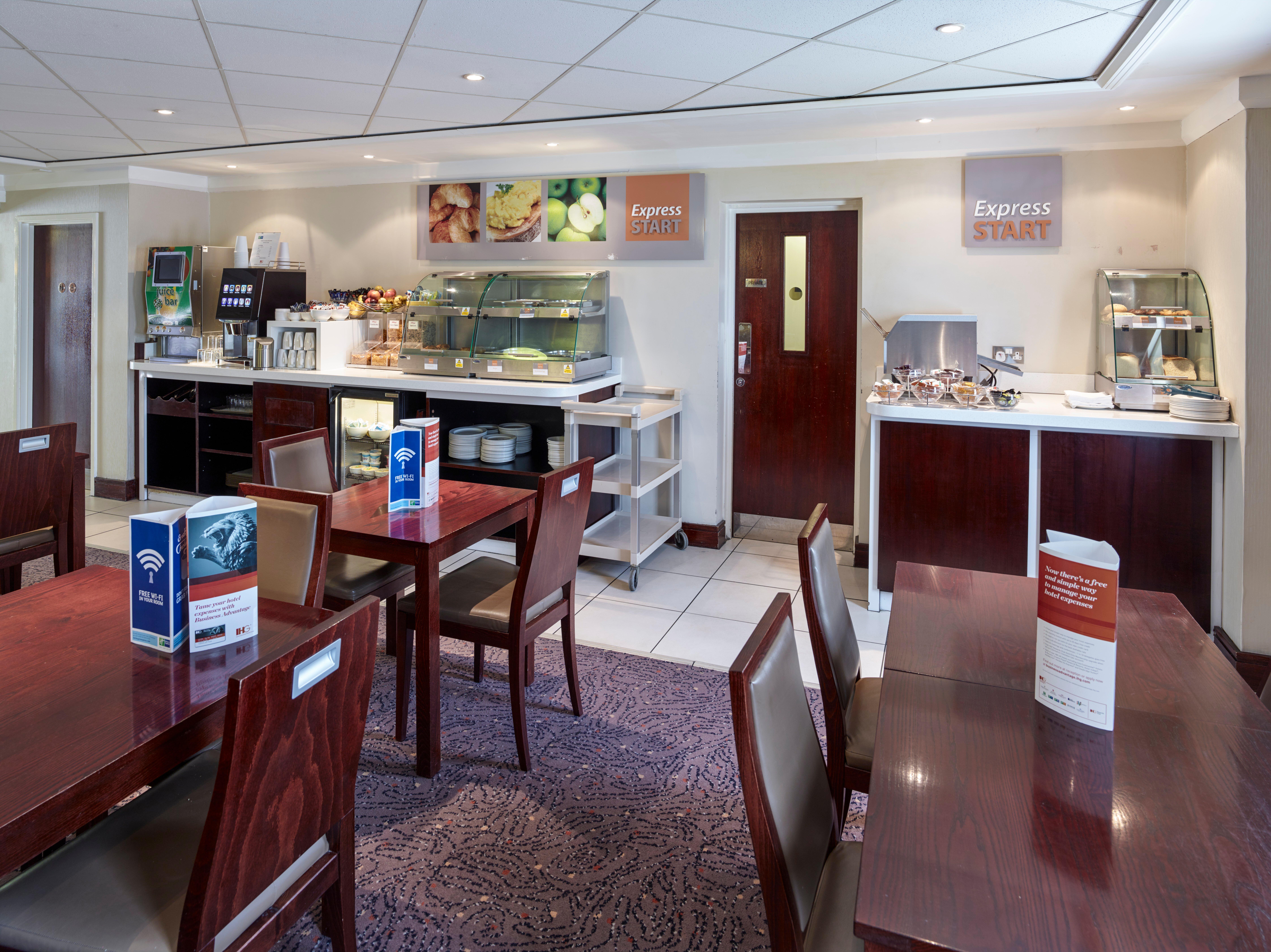 Holiday Inn Express Glenrothes By Ihg Екстер'єр фото