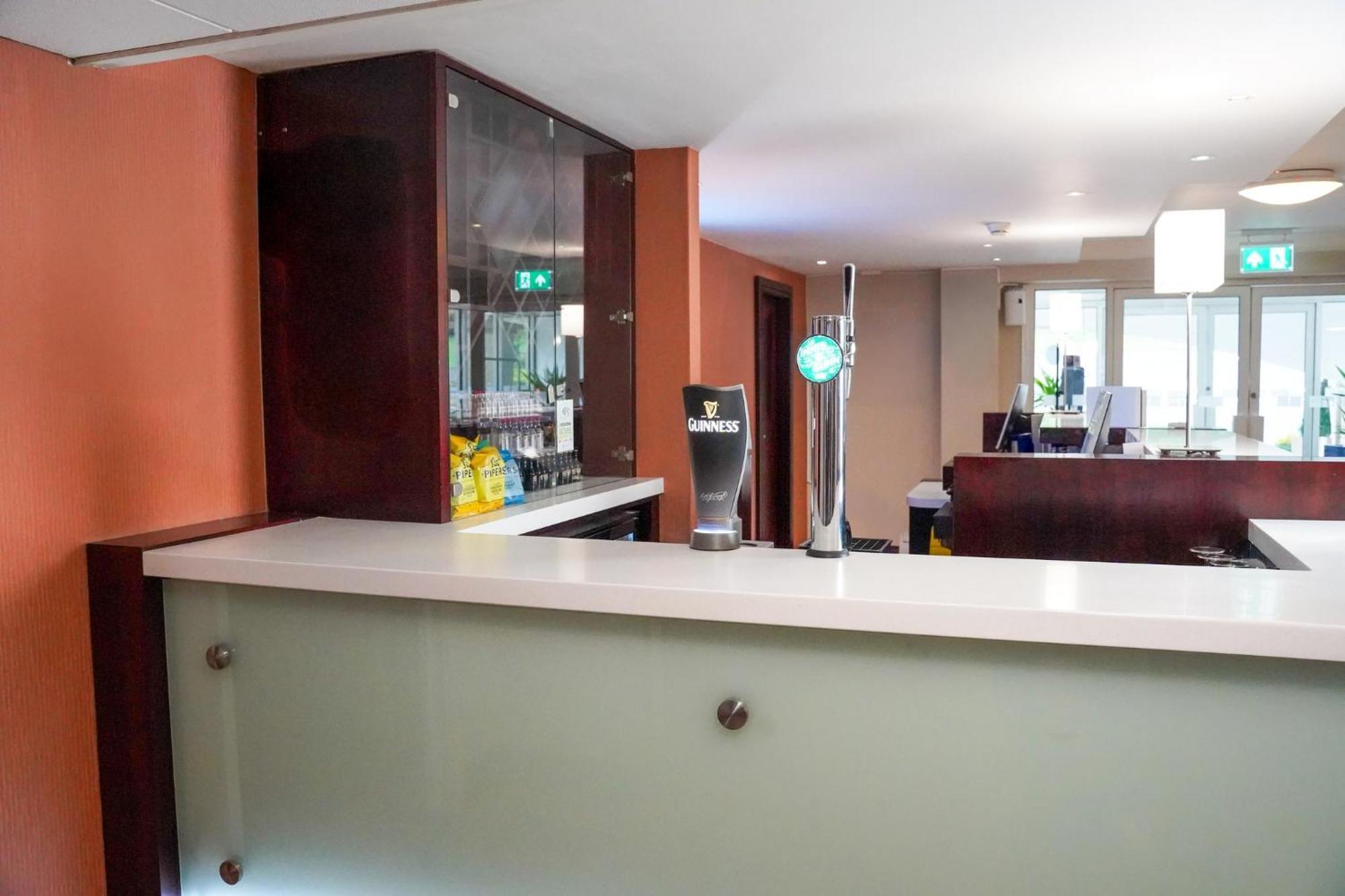 Holiday Inn Express Glenrothes By Ihg Екстер'єр фото
